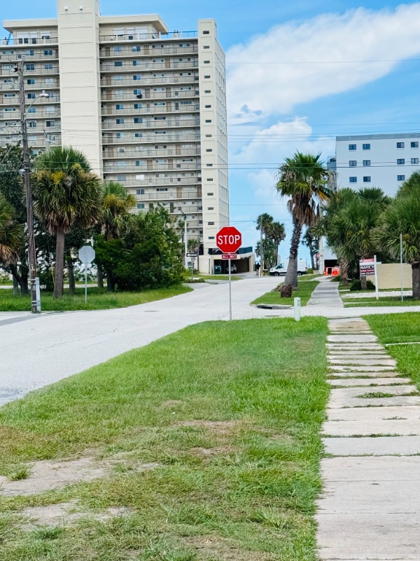 Building Photo - 202 Bosarvey Dr