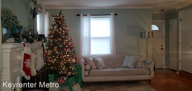 Foto del edificio - 5 br, 3 bath House - 6504 Foster Street