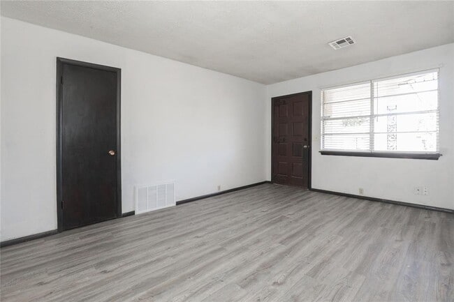 Foto del edificio - 24 SW 54th St
