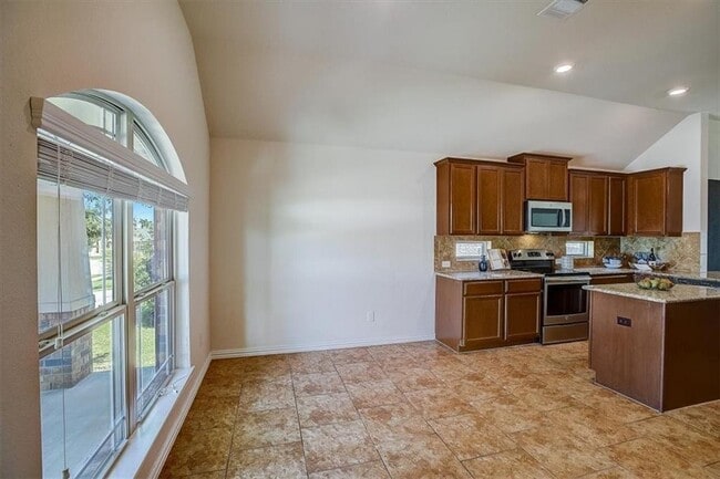 Building Photo - 1032 Arvada Dr