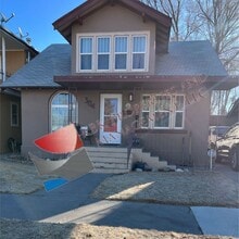 Building Photo - 304 Alamosa Ave