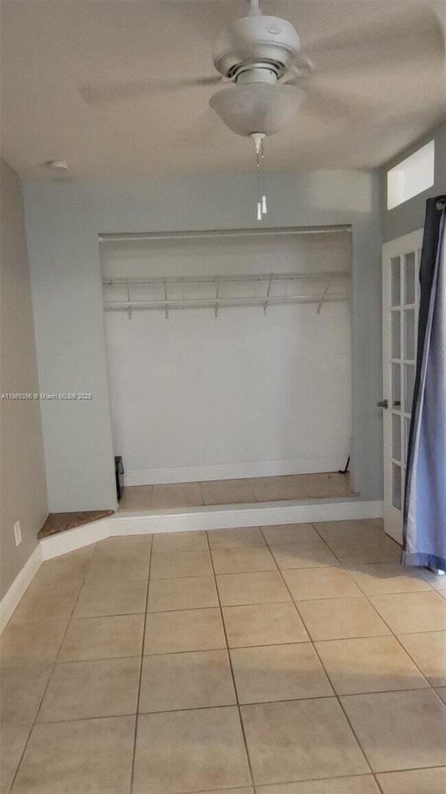 Foto del edificio - 850 SW 55th Terrace