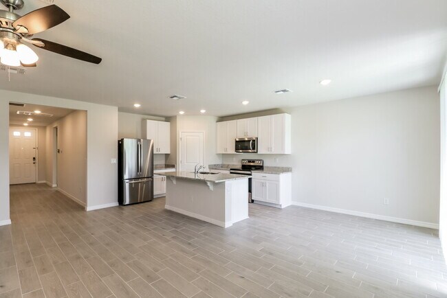 Building Photo - 3250 Forrest Plum Ct
