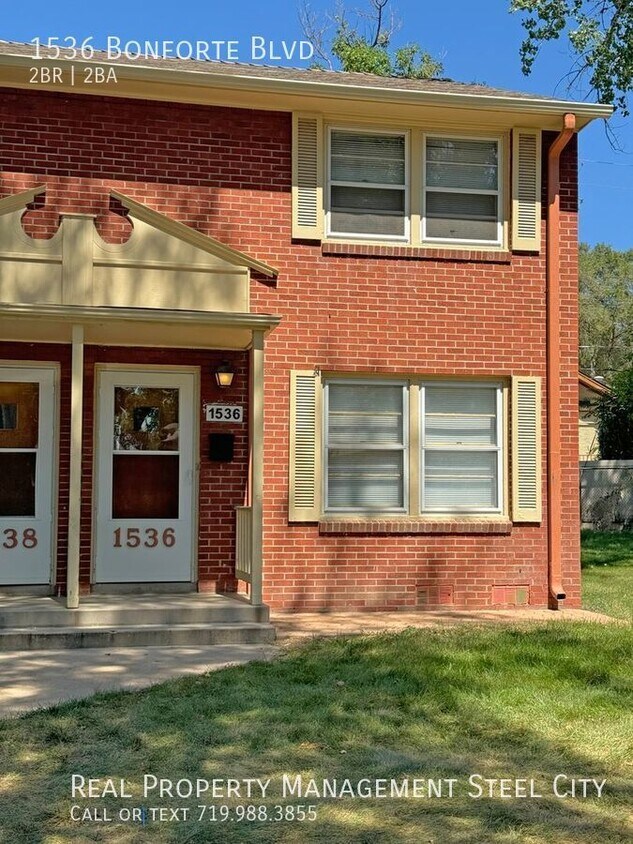 Foto principal - Charming 2-Bedroom Condo in Prime Pueblo L...
