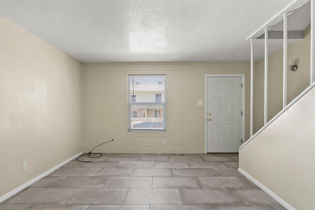 Building Photo - 3702 Keltner Ave