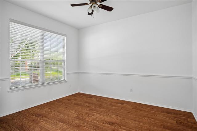 Foto del edificio - 4401 Caledonia Creek Ln