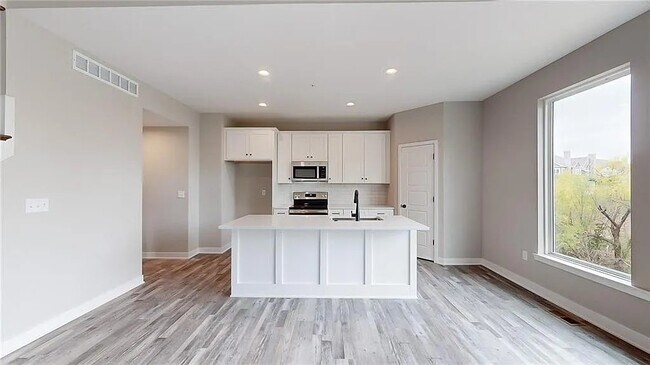 Foto del edificio - 12304 S Prairie Creek Rd