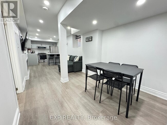 Building Photo - 164 Morningside Dr