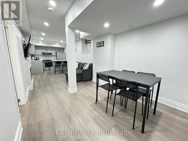 Photo du bâtiment - 164 Morningside Dr