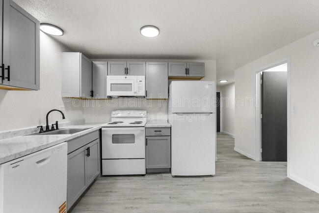 Building Photo - 1812 S Cleveland Ave