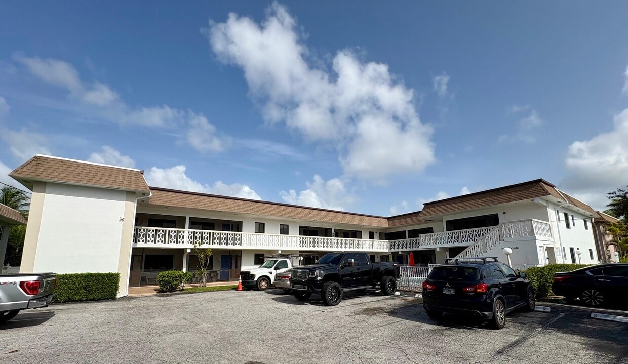 Foto principal - 305 SE 9th Ave