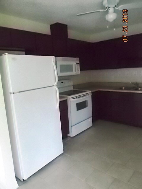 Building Photo - 1122 Mimosa Cove Ct W