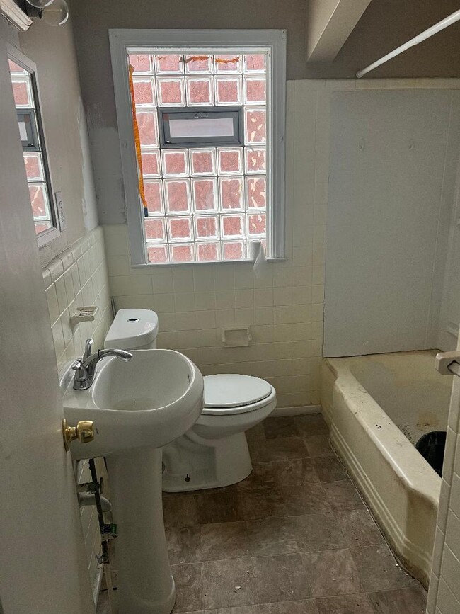 Building Photo - 18516 Runyon St