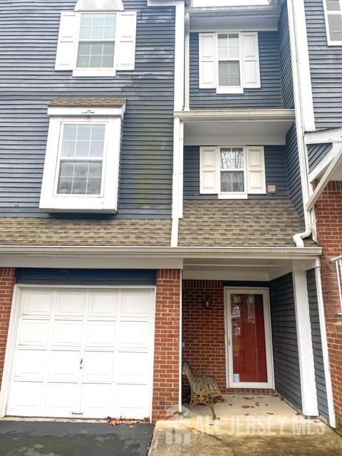 Primary Photo - 75-75 E Shrewsbury Pl