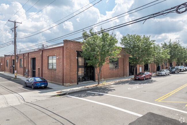 Building Photo - 1 Scott's Addition