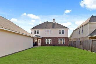 Building Photo - 18106 Castle Rain Dr