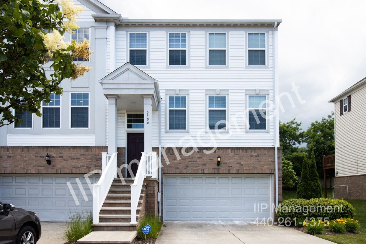 Chic Townhouse in Pepper Pike OH! - Chic Townhouse in  Pepper Pike OH!