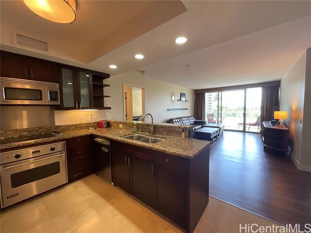 Building Photo - 1551 Ala Wai Blvd