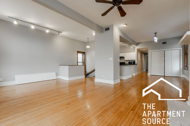 Foto del edificio - 2835 N Ashland Ave