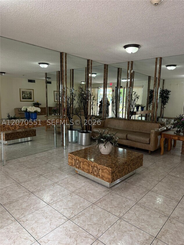 Foto del edificio - 16751 NE 9th Ave