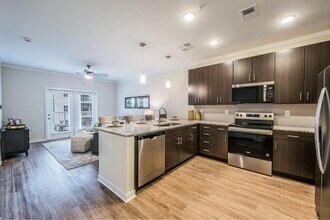 Building Photo - The Fountains