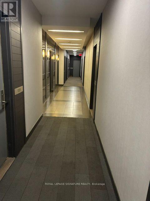 Building Photo - 126 Simcoe St