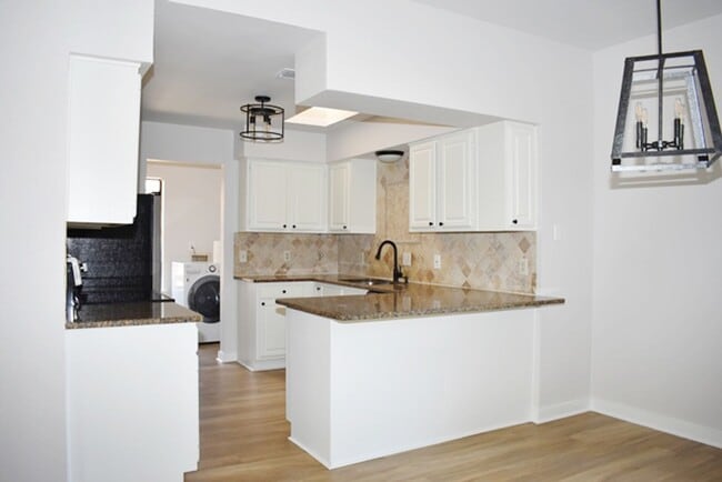 Foto del edificio - COMING SOON!