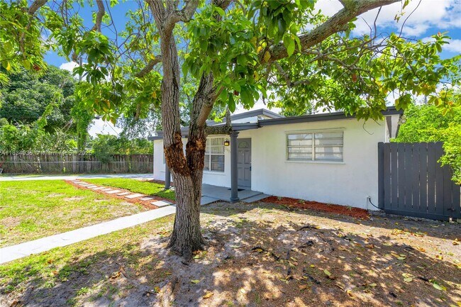 Foto del edificio - 3494 SW 56th Ave