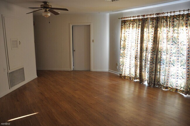 Building Photo - 3 br, 1.5 bath House - 1602 Armistead St