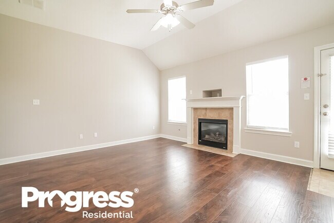 Building Photo - 3825 Farm Pond Cove W