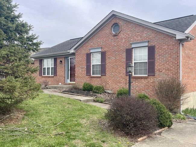 Building Photo - 7576 Thunder Ridge Dr