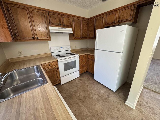 Building Photo - 4205 Wrangler Dr