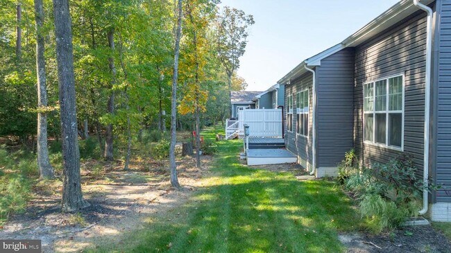 Building Photo - 22395 Arbor Cir