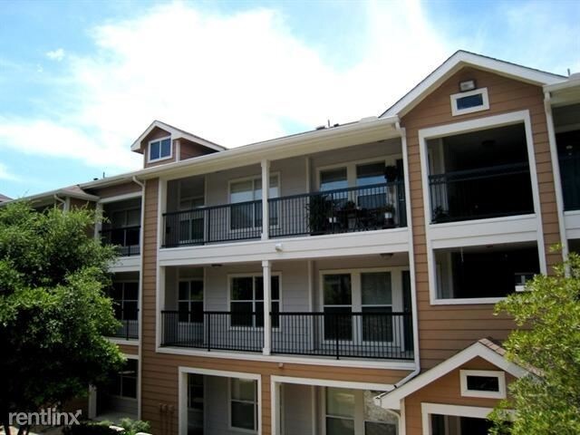 Building Photo - 1001 Collinwood West Dr