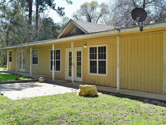 Building Photo - 14816 Indian Hill Trail