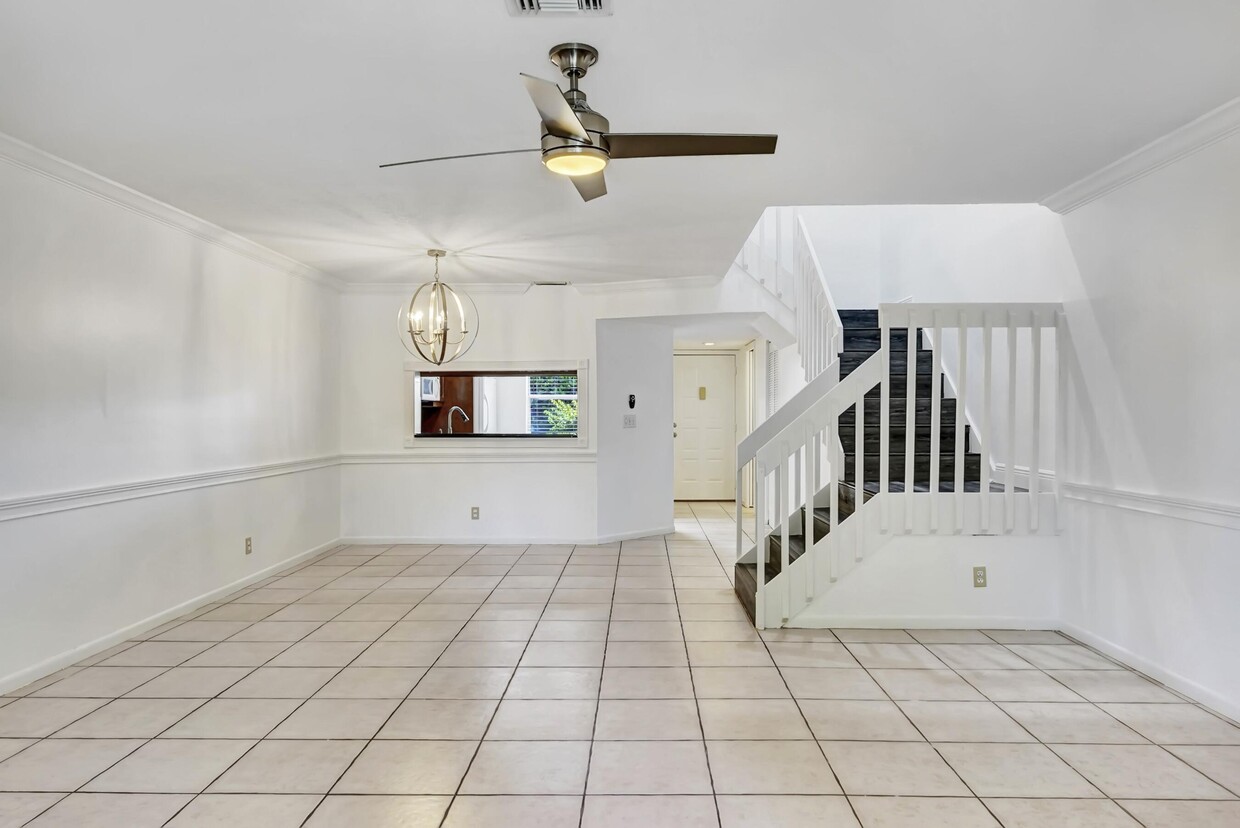 Foto principal - 6372 Boca Cir
