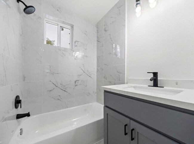 Foto del edificio - 3521 McIlhenny St