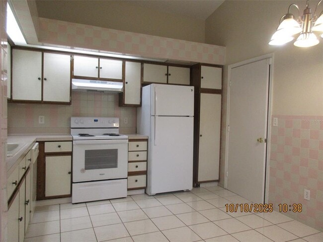 Building Photo - 1443 Coldwater Ct
