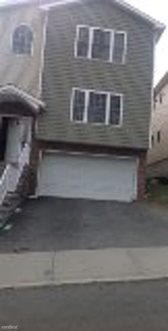 87 Garret St, Paterson, NJ 07501 Condo for Rent in Paterson, NJ
