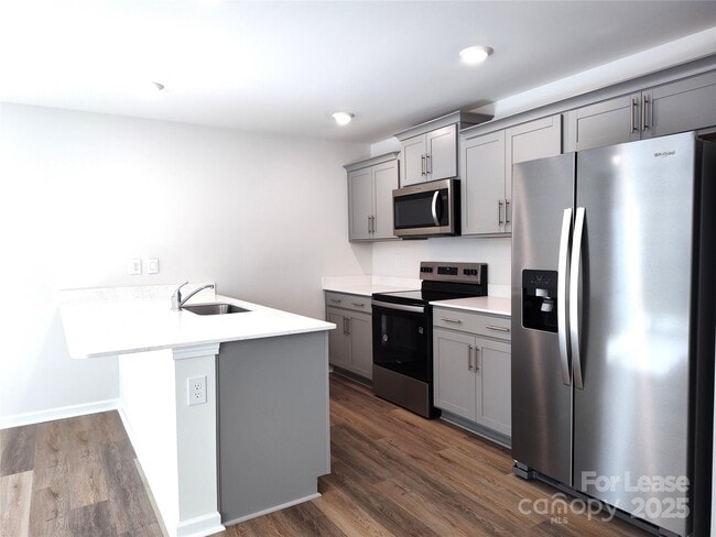 Foto del edificio - 2931 Penninger Cir