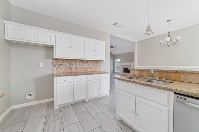 Building Photo - 6315 Laurel Run