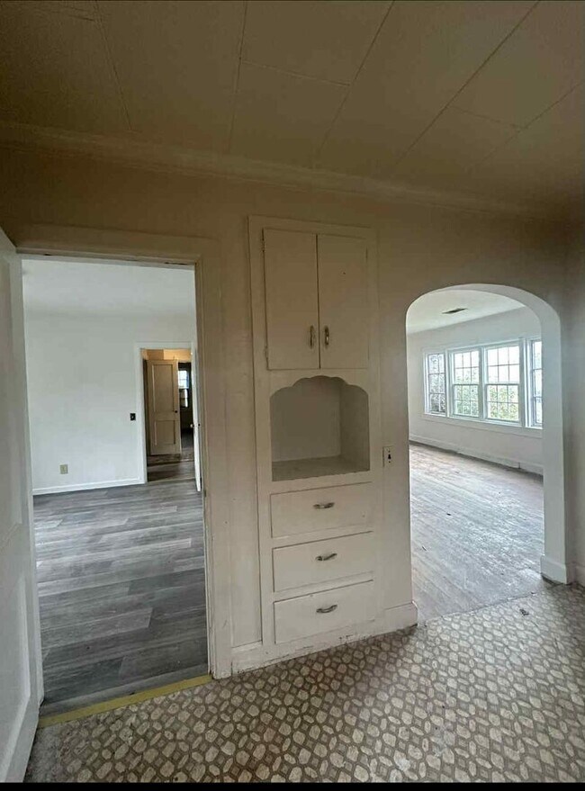 Building Photo - 3 Bed/1 Bath House