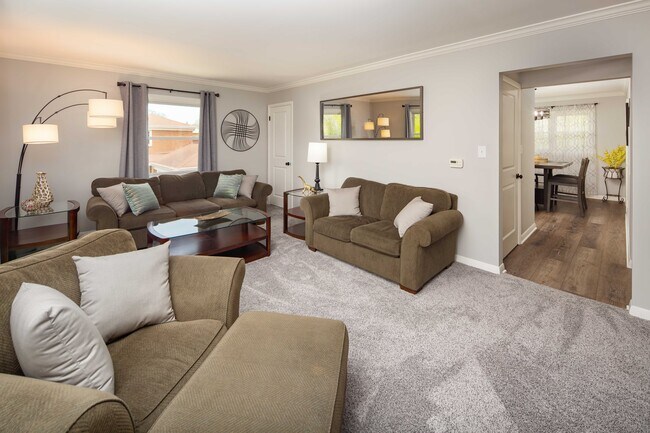 Living room - 3107 28th Street Ct