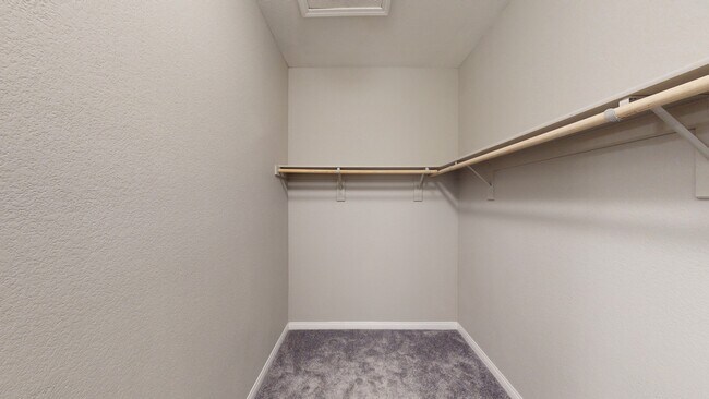 Foto del edificio - 770 Aurora Vale Pl