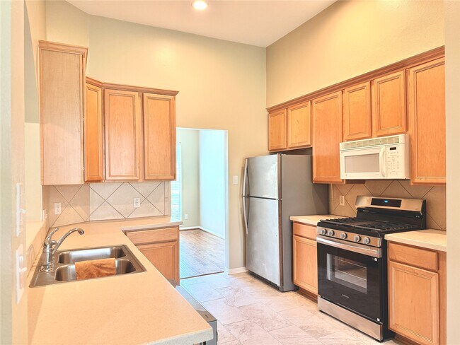Foto del edificio - 16518 Wheatmill Ct