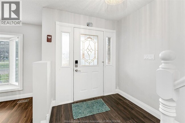 Photo du bâtiment - 222 Donalda Ct