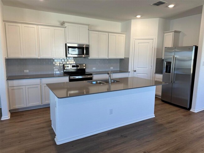 Building Photo - 1344 Terrace View Dr