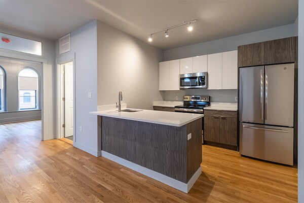 Building Photo - 147 Munroe St