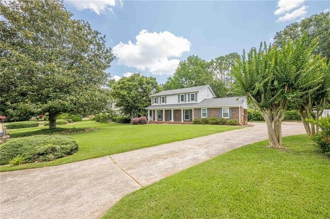 Building Photo - 385 Stonebridge Trail