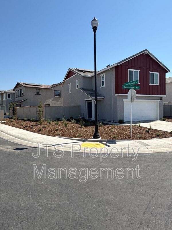 Foto principal - 8312 Whippersnapper Way